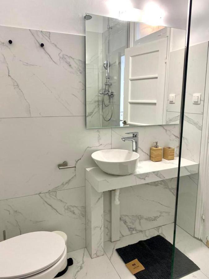 Modern 3Br Maisonette With Garden 10 Min From Acropolis أثينا المظهر الخارجي الصورة